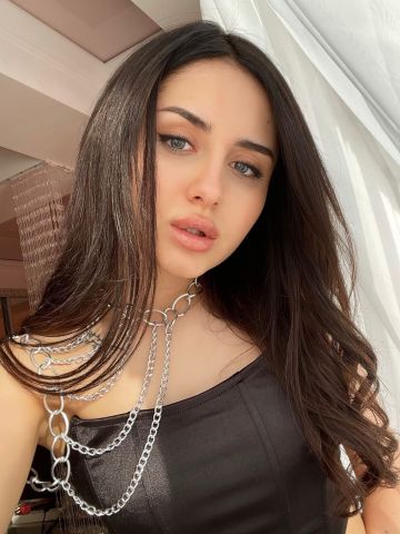 Проститутка Амелия